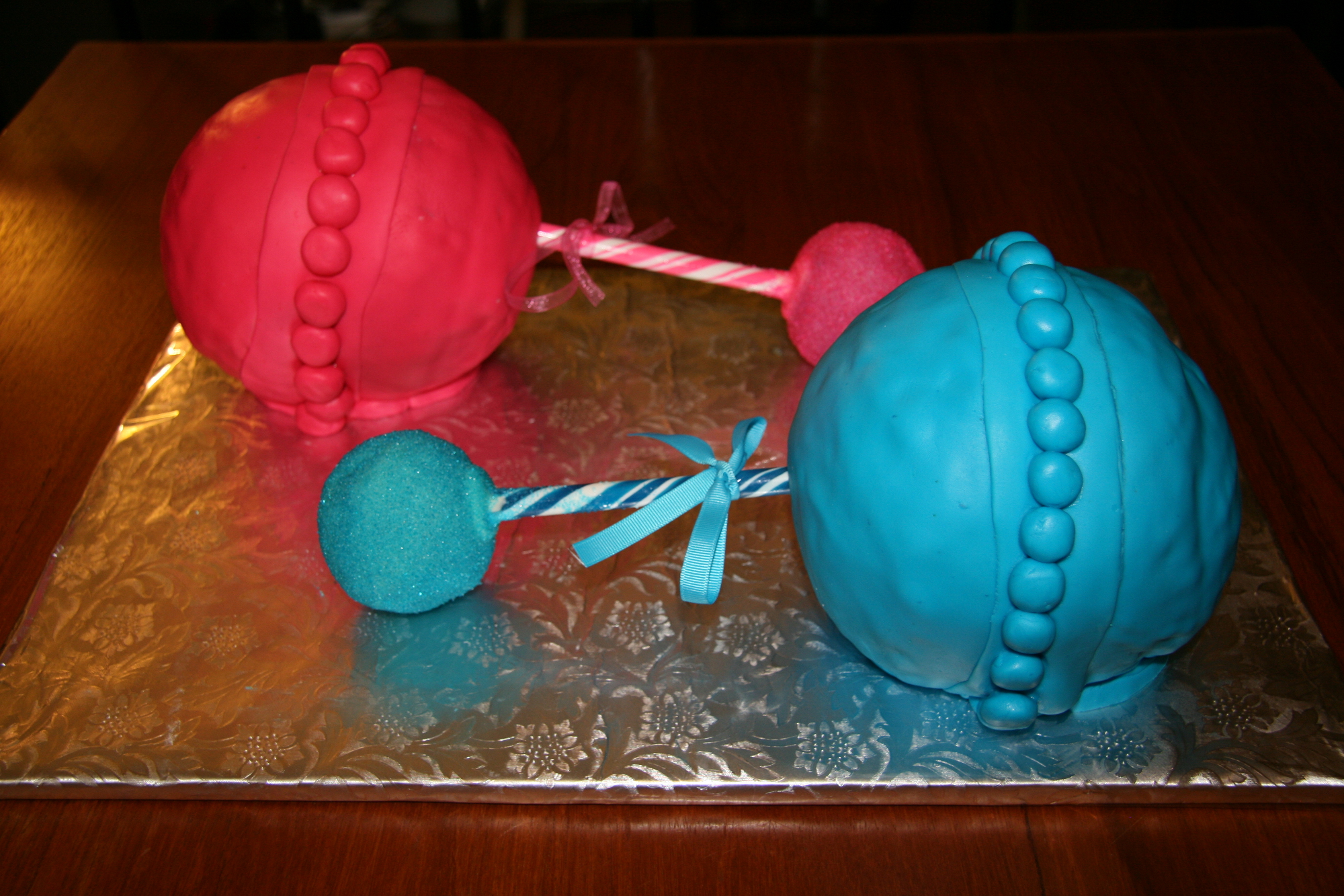 Baby Rattles Gender Reveal Cake!